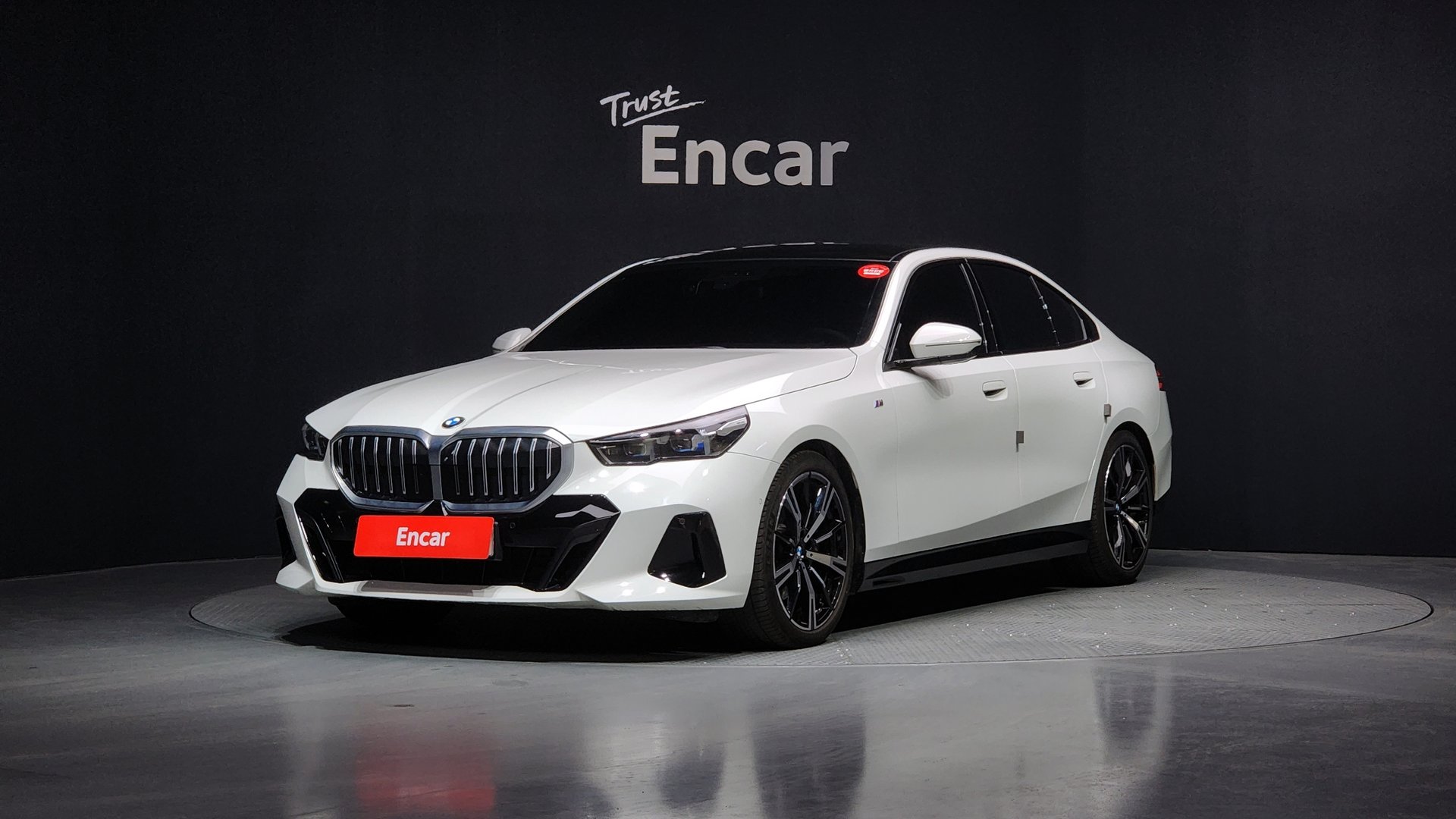 BMW 5 SERIES - View 1