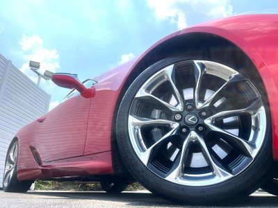2018 Lexus LC thumbnail 16