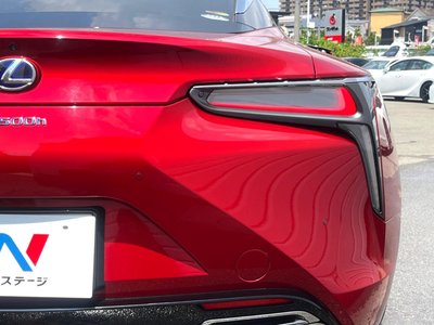 2018 Lexus LC thumbnail 31
