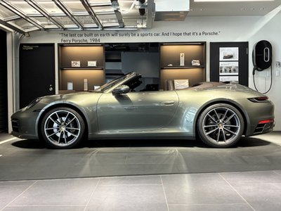 PORSCHE 911 - 6