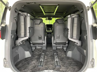 2024 Toyota ALPHARD — миниатюра 11