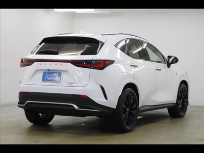 2022 Lexus NX — миниатюра 19