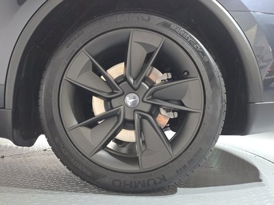 2025 Tesla MODEL Y 照片 8