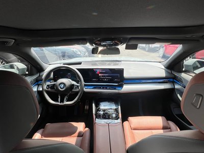 صورة 5 لـ 2025 BMW I5