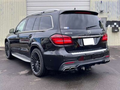 MERCEDES-BENZ GLS AMG - 10