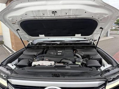 صورة مصغرة 39 لـ 2023 Toyota LAND CRUISER 300
