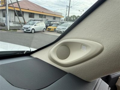 صورة مصغرة 17 لـ 2023 Toyota LAND CRUISER 300
