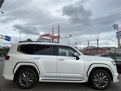 صورة مصغرة 31 لـ 2023 Toyota LAND CRUISER 300