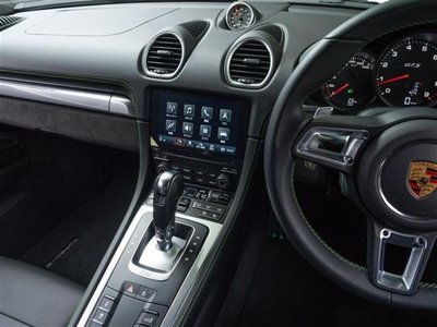صورة مصغرة 18 لـ 2022 Porsche 718