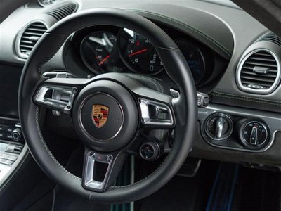 صورة مصغرة 12 لـ 2022 Porsche 718