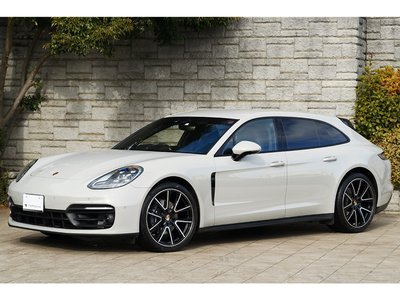 PORSCHE PANAMERA - 1