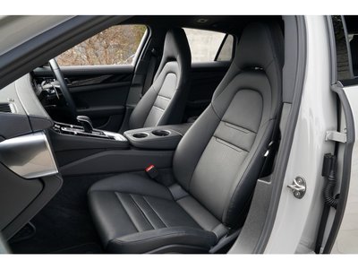 PORSCHE PANAMERA - 10