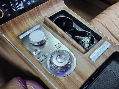 2024 Genesis G80 (RG3) — миниатюра 12
