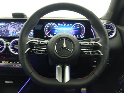 MERCEDES-BENZ GLB - 7