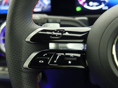 MERCEDES-BENZ GLB - 8