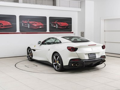 صورة 10 لـ 2022 Ferrari PORTOFINO M