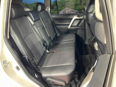 TOYOTA LAND CRUISER PRADO - 9