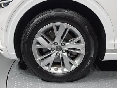 صورة 6 لـ 2024 Genesis GV70