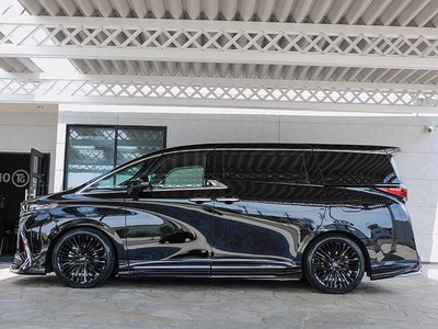 TOYOTA ALPHARD - 4