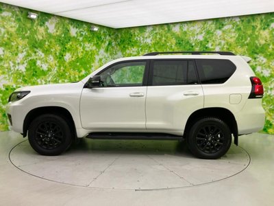 TOYOTA LAND CRUISER PRADO - 3