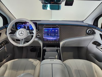 2025 Mercedes-BENZ EQE thumbnail 14
