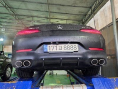 MERCEDES-BENZ GT AMG - 4