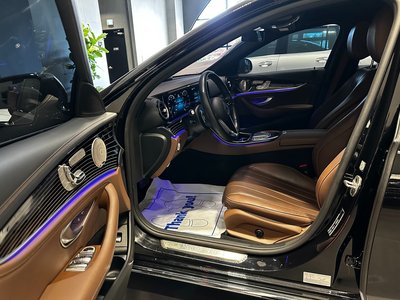 MERCEDES-BENZ E-CLASS - 10