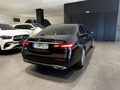 MERCEDES-BENZ E-CLASS - 5