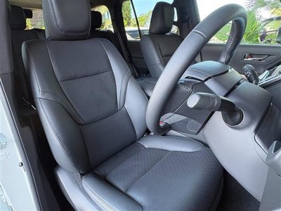 2023 Toyota LAND CRUISER 300 — миниатюра 61