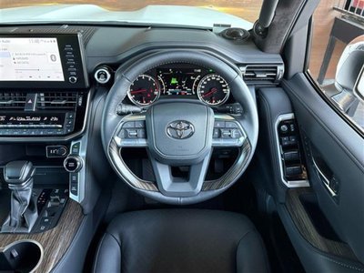 2023 Toyota LAND CRUISER 300 — миниатюра 66