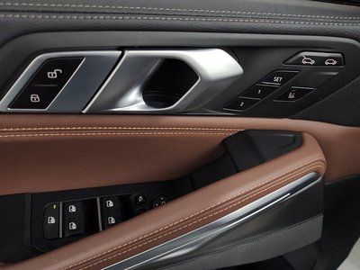 2022 BMW X6 缩略图 28