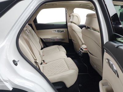 2023 Genesis GV70 — миниатюра 12