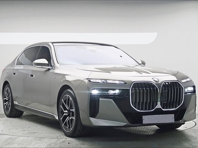 BMW 7 SERIES - 2