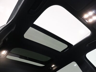 MERCEDES-BENZ GLB - 6