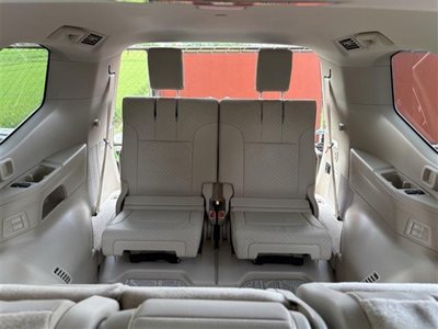 صورة مصغرة 44 لـ 2025 Toyota LAND CRUISER 300