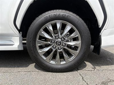 صورة مصغرة 19 لـ 2025 Toyota LAND CRUISER 300
