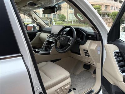 صورة مصغرة 20 لـ 2025 Toyota LAND CRUISER 300