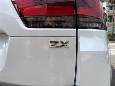 صورة مصغرة 13 لـ 2025 Toyota LAND CRUISER 300