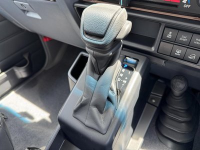 2025 Toyota LAND CRUISER 70 缩略图 48
