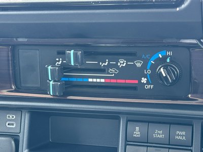 2025 Toyota LAND CRUISER 70 缩略图 62