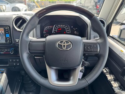 2025 Toyota LAND CRUISER 70 缩略图 37