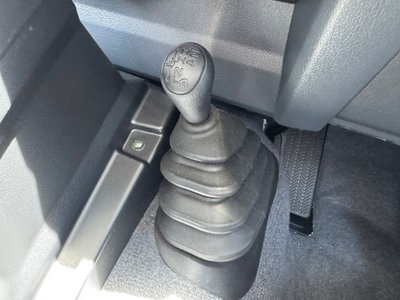 2025 Toyota LAND CRUISER 70 缩略图 49