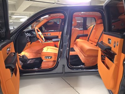 ROLLS-ROYCE CULLINAN - 10