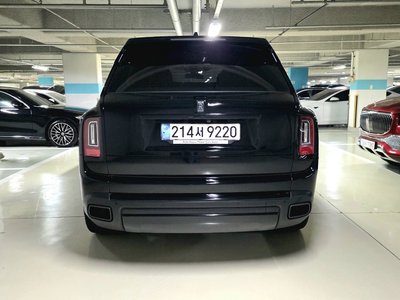 ROLLS-ROYCE CULLINAN - 6