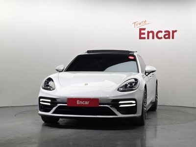 PORSCHE PANAMERA - 2