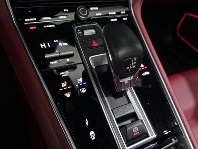 PORSCHE PANAMERA - 9