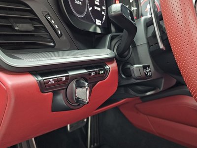 صورة مصغرة 24 لـ 2020 Porsche 911