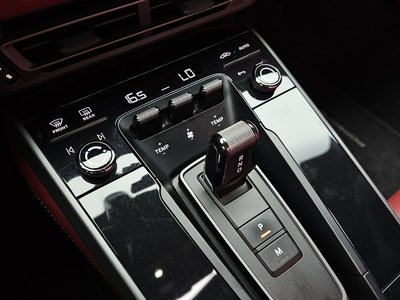 صورة مصغرة 12 لـ 2020 Porsche 911
