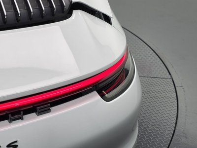 صورة 10 لـ 2020 Porsche 911