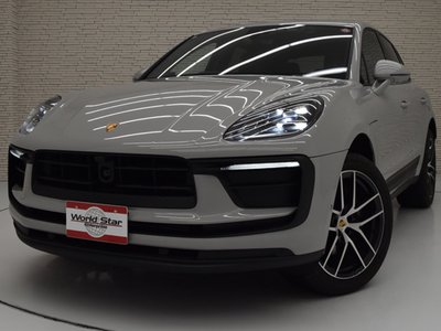 PORSCHE MACAN - 5